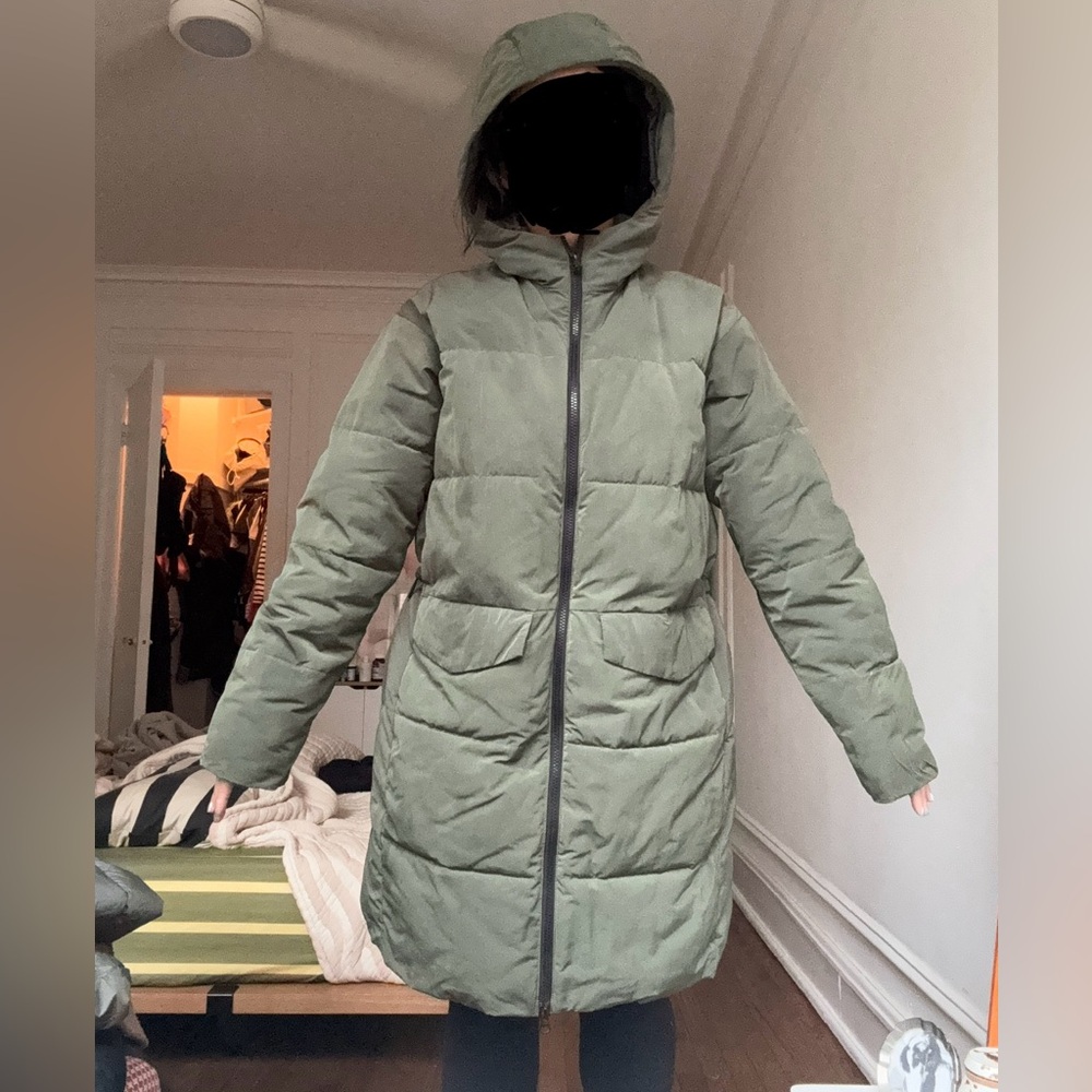 Everlane Women's Green Puffer Coat MEDIUM